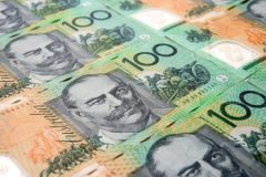 Australian $100 notes